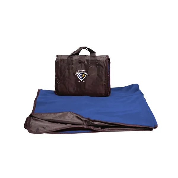 Royal Blue color option for Picnic Blankets