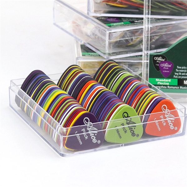 Green color option for Guitar Pick