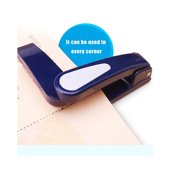 Blue color option for Effortless Ergonomic Desktop Stapler