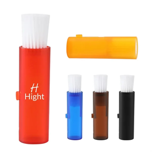 Photo of Retractable Keyboard Cleaning Duster