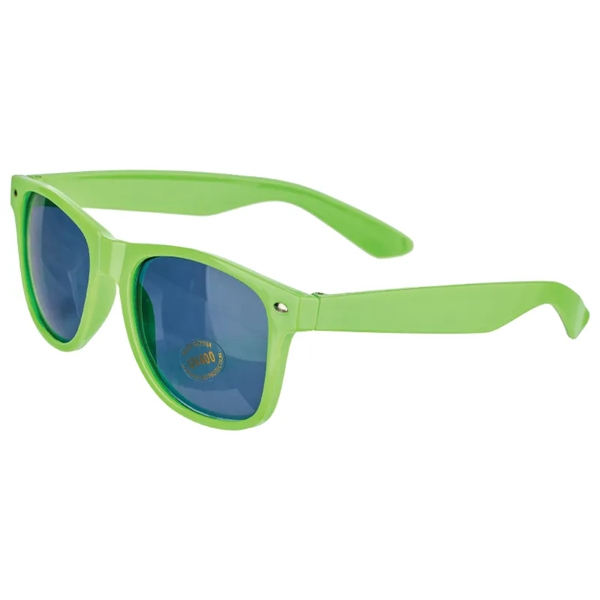 Green color option for Blues Retro Style Sunglasses