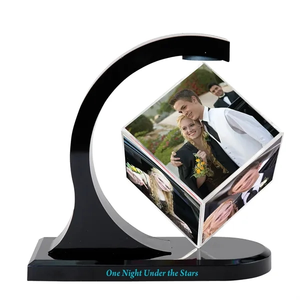 Photo of Magnetic Photo Cube Spinner