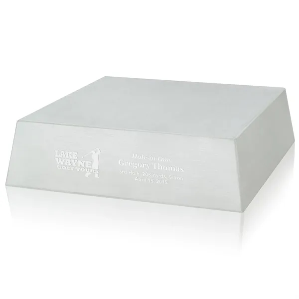 Silver color option for Jaffa® Pyramid Base   Medium