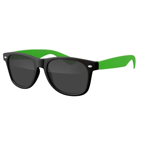 Green color option for Two Tone Retro Vibes Black Frame Sunglasses