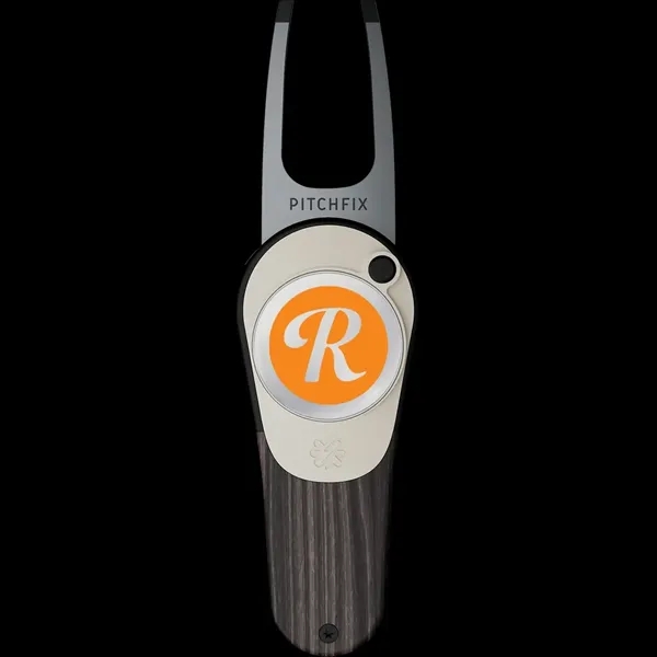 Black Ash color option for Pitch Fix Woodie Divot Tool 