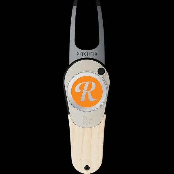 Light Ash color option for Pitch Fix Woodie Divot Tool 