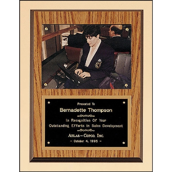 Wood Brown color option for Photo Plaque 9x12