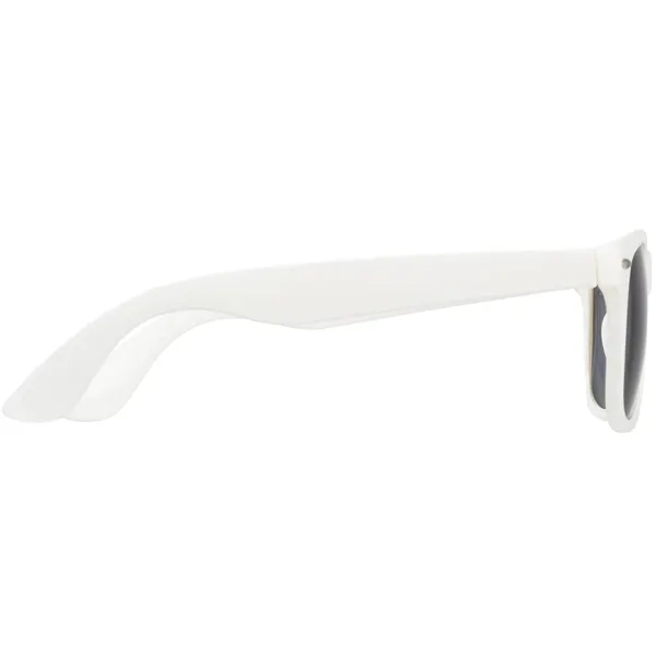 White (Wh) color option for Sun Ray Sunglasses