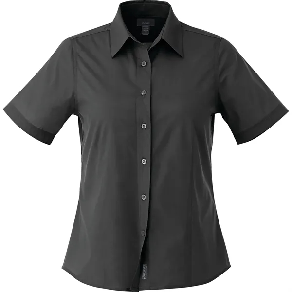 Black (995) color option for Women's Colter Short Sleeve Shirt