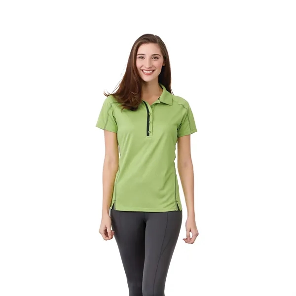 Apple Heather/Black Smoke (653) color option for Women's Macta Short Sleeve Polo