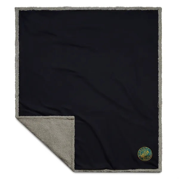 Navy (Ny) color option for Field & Co.® Oversized Wool Sherpa Blanket