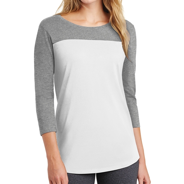GRAY FROST/ WHITE color option for Junior Crew 3/4 Sleeve Tee