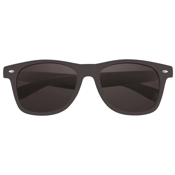 Black color option for Whole Color Glasses