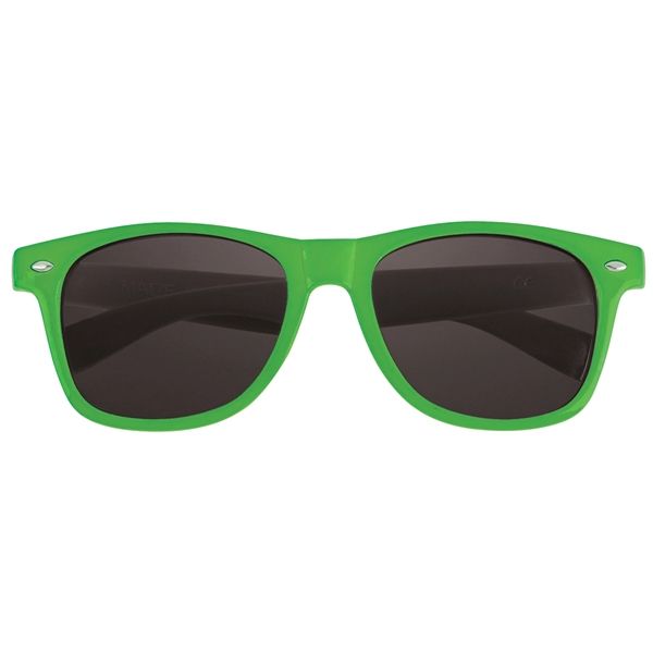 Green color option for Whole Color Glasses