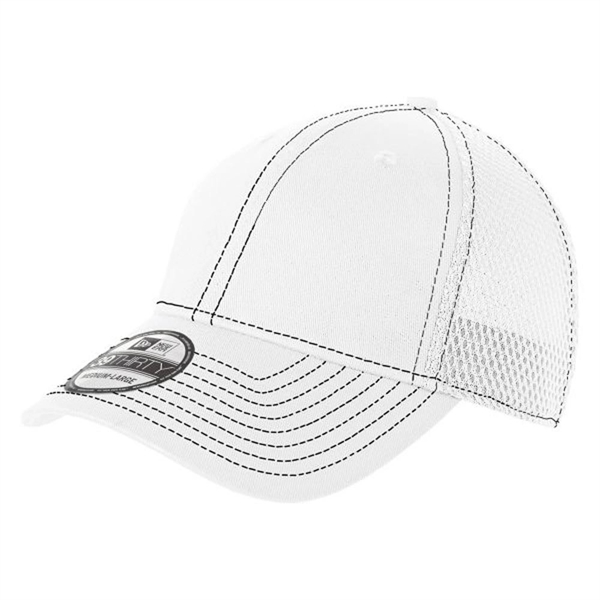 White/Black color option for Dynamic 6 Panel Face Cap