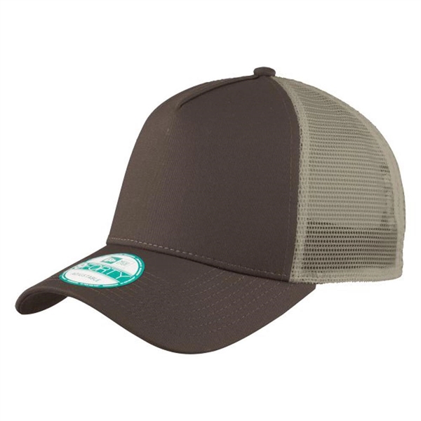 Chocolate/Khaki color option for Captain's Men Face Cap