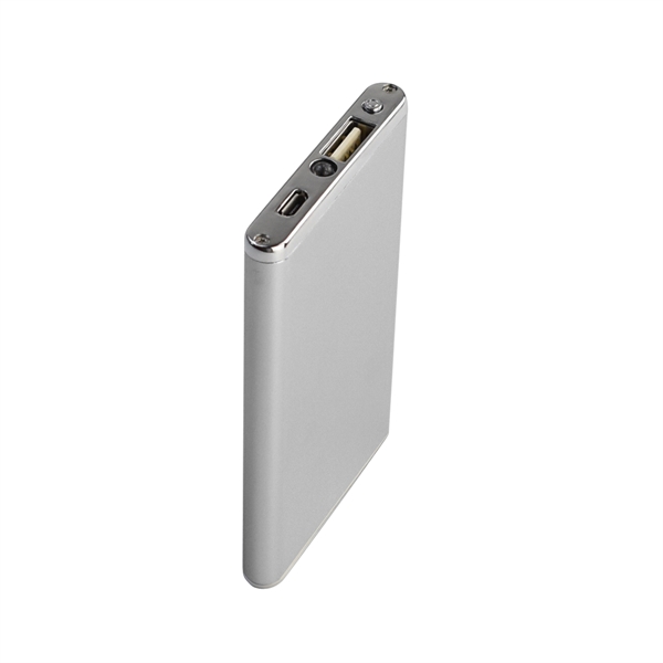 Silver color option for Winnemac Sleek Metallic Slim Power Bank