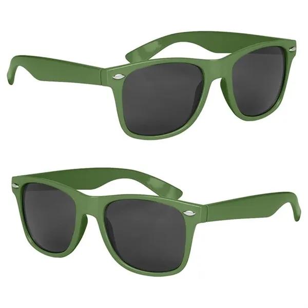 Kelly Green color option for Full Color Malibu Sunglasses