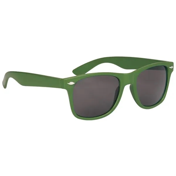 Kelly Green color option for Malibu Sunglasses