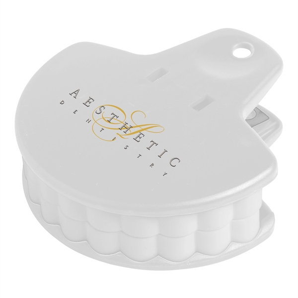 White color option for Munch It Utility Clip