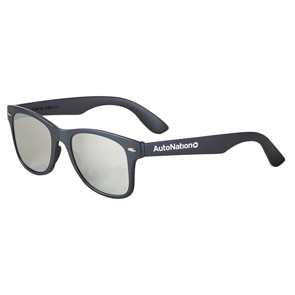 Metallic Silver color option for Metallic Sunglasses