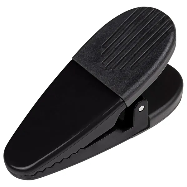 Black With Black color option for Alligator Clip