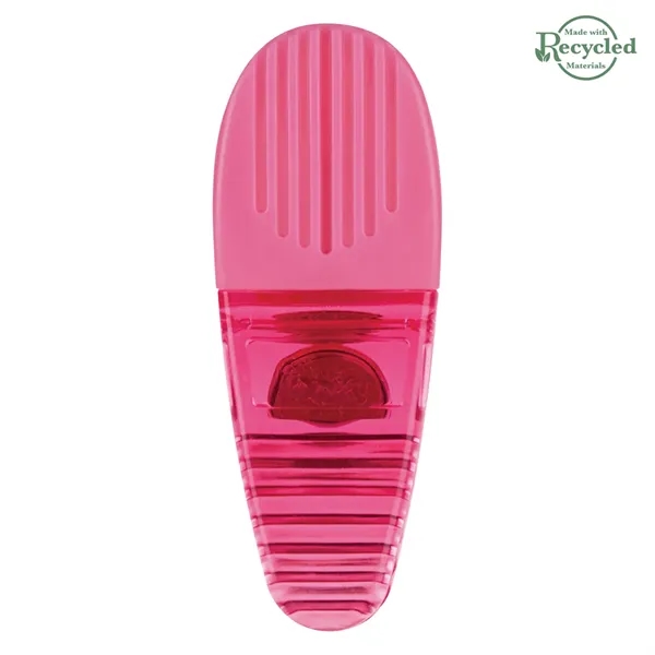 Pink/Pink Grip color option for Alligator Clip