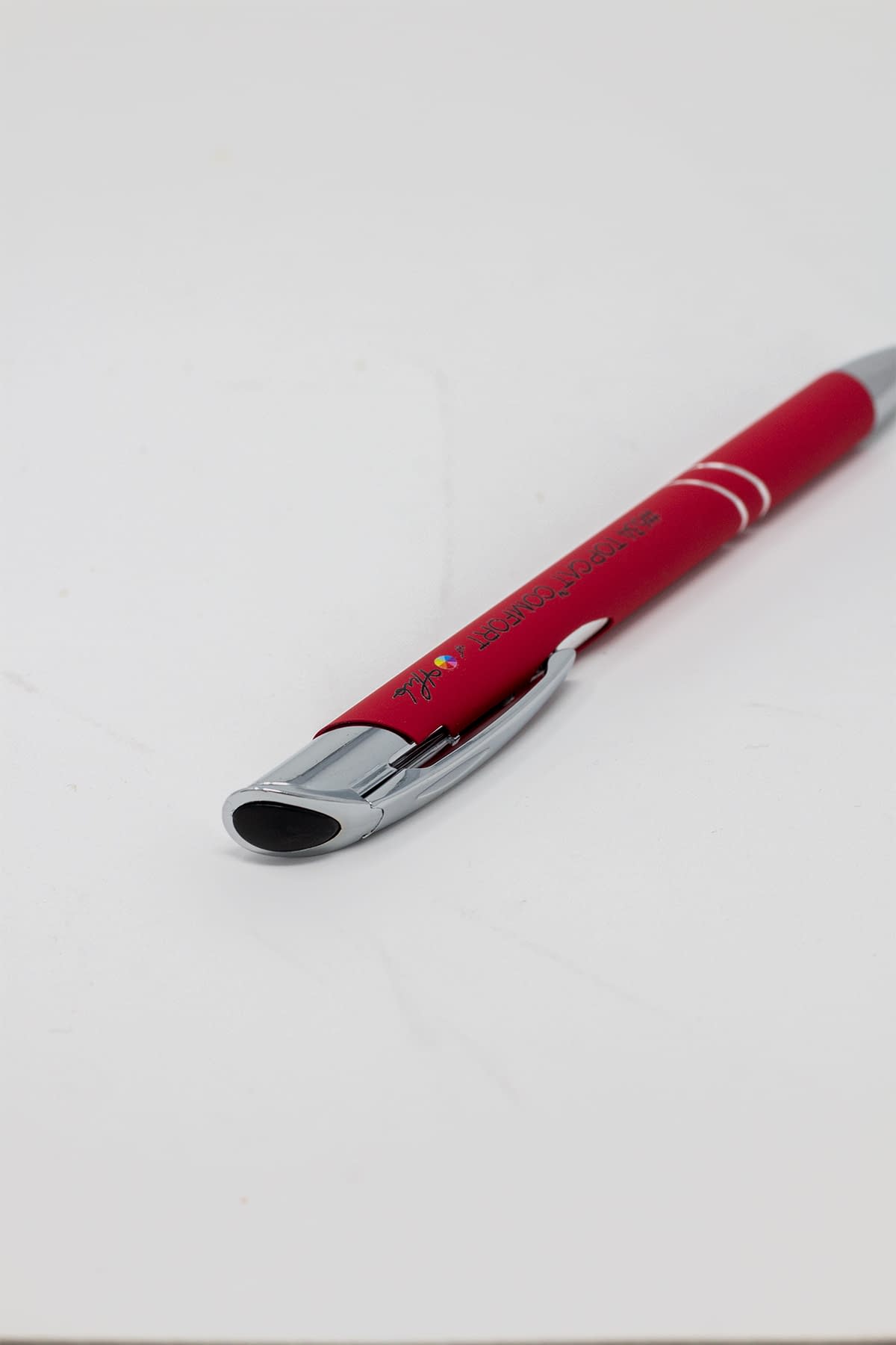Red color option for Top Cat® Comfort Pen